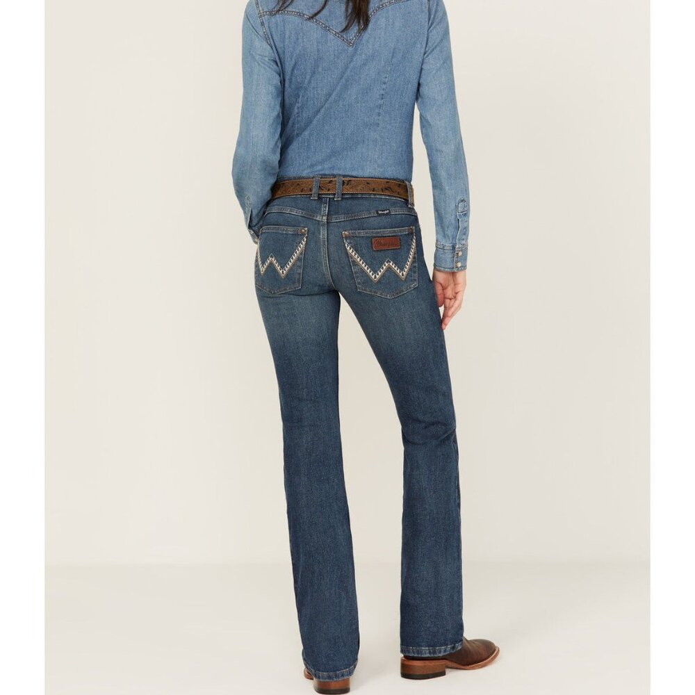Wrangler Retro Mae Mid Rise Boot Cut Medium Wash Jeans Size 5 x 36